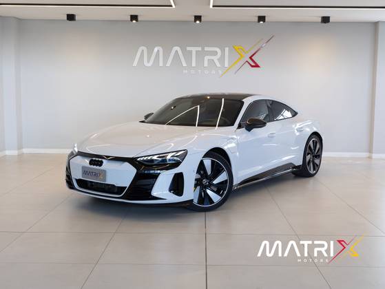AUDI RS E-TRON GT ELÉTRICO QUATTRO AUDI RS E-TRON GT ELÉTRICO QUATTRO